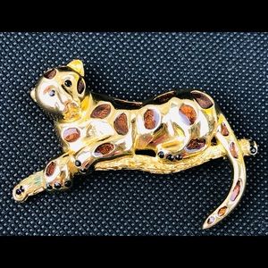 Vintage PD Cougar Gold Tone Enamel Brooch Signed